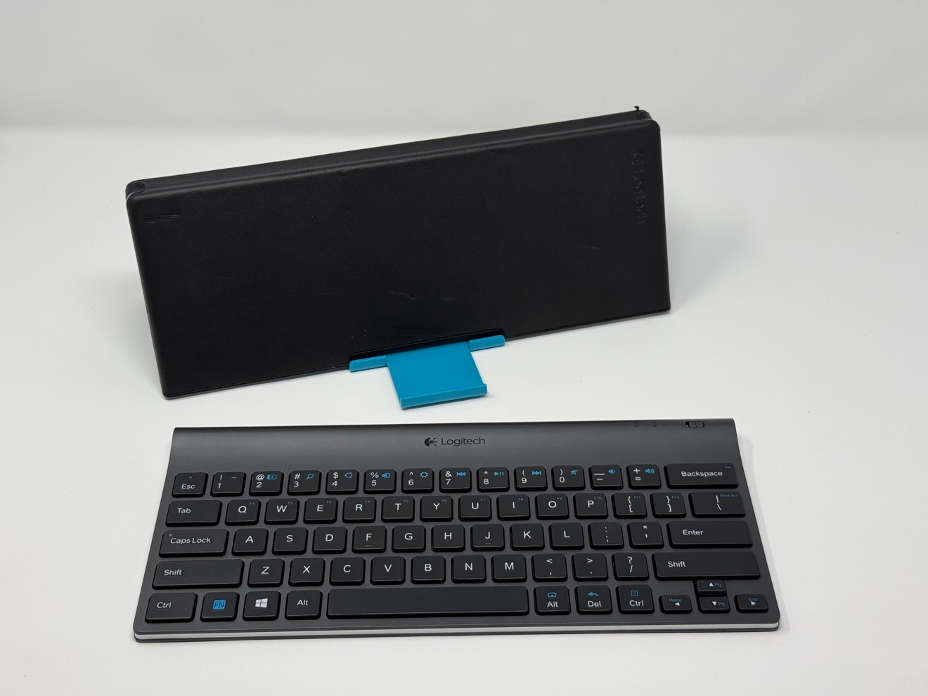 Logitech Tablet Keyboard with Carrying Case