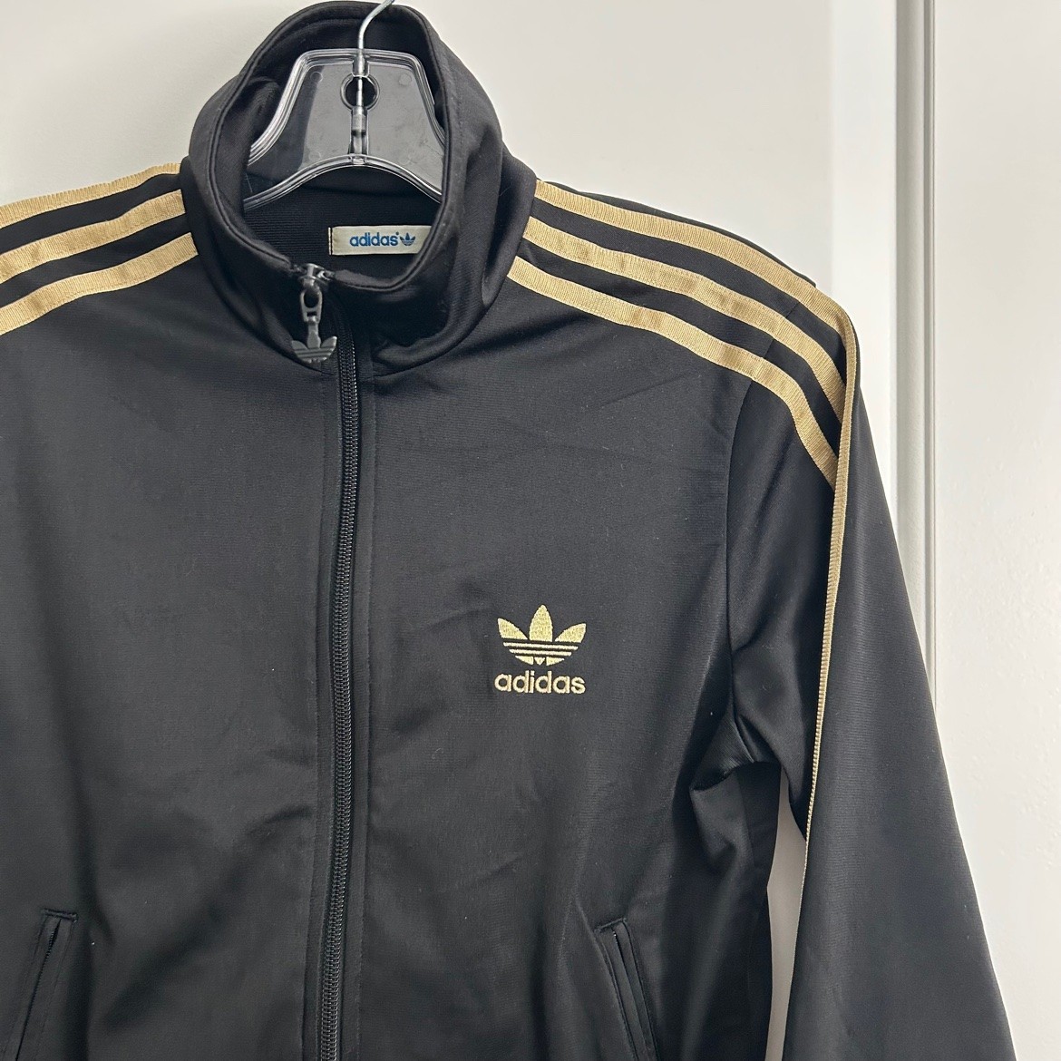 Adidas Firebird Track Jacket Black & Gold – S, Like New - photo 2