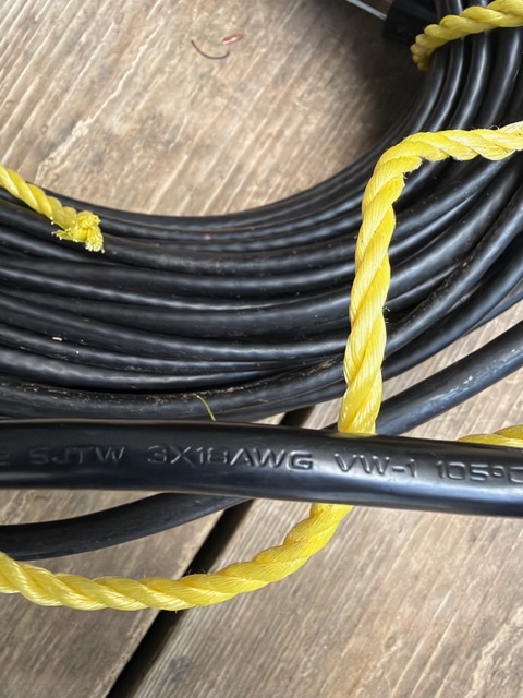 Roof & Gutter De-Icing Heating Cables – 240 ft + 100 Clips - photo 3