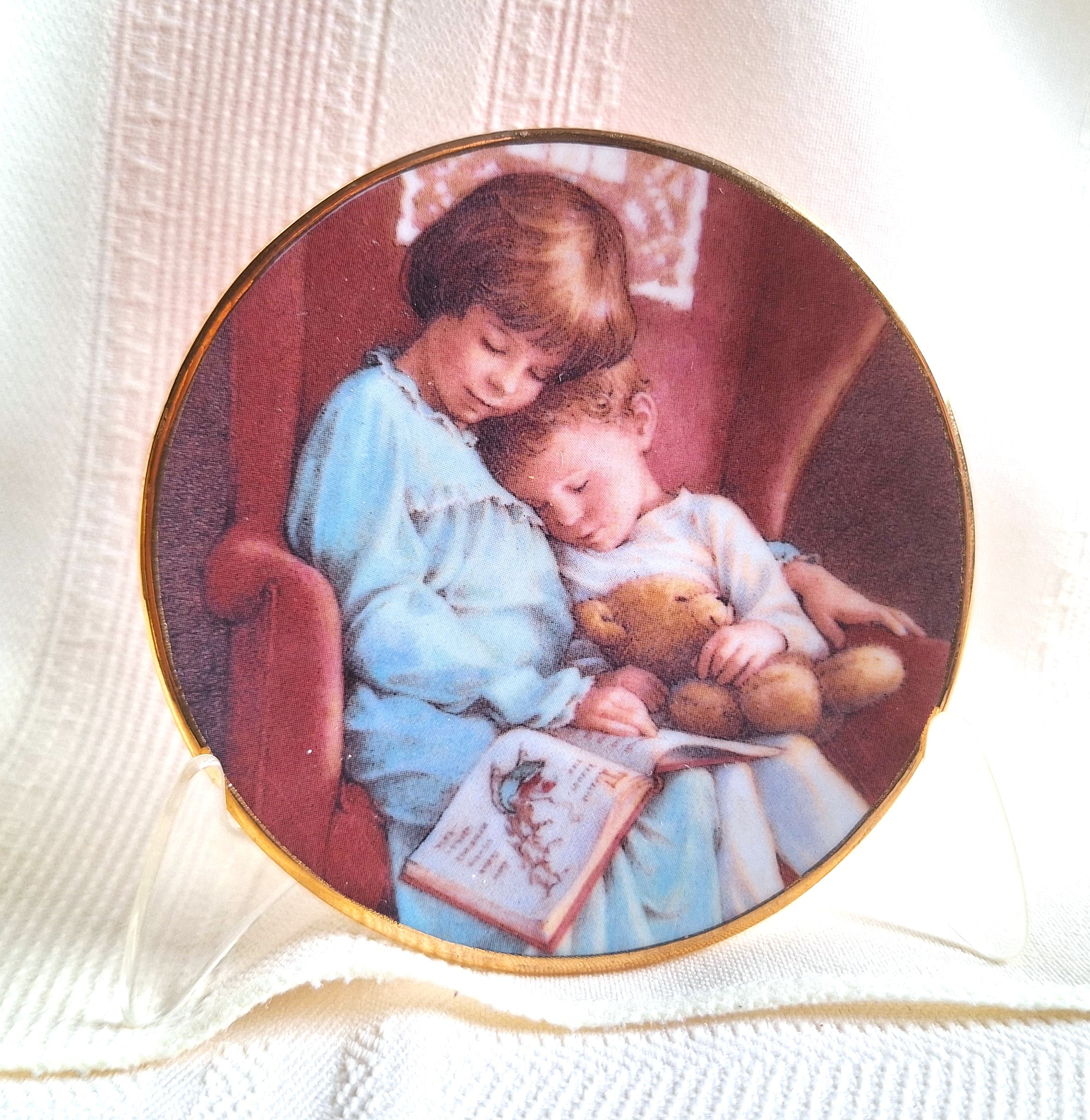 A Child's Christmas Decorative Collector Plate