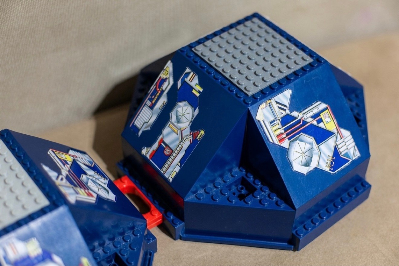 Mega Bloks Blue Space Ship Station