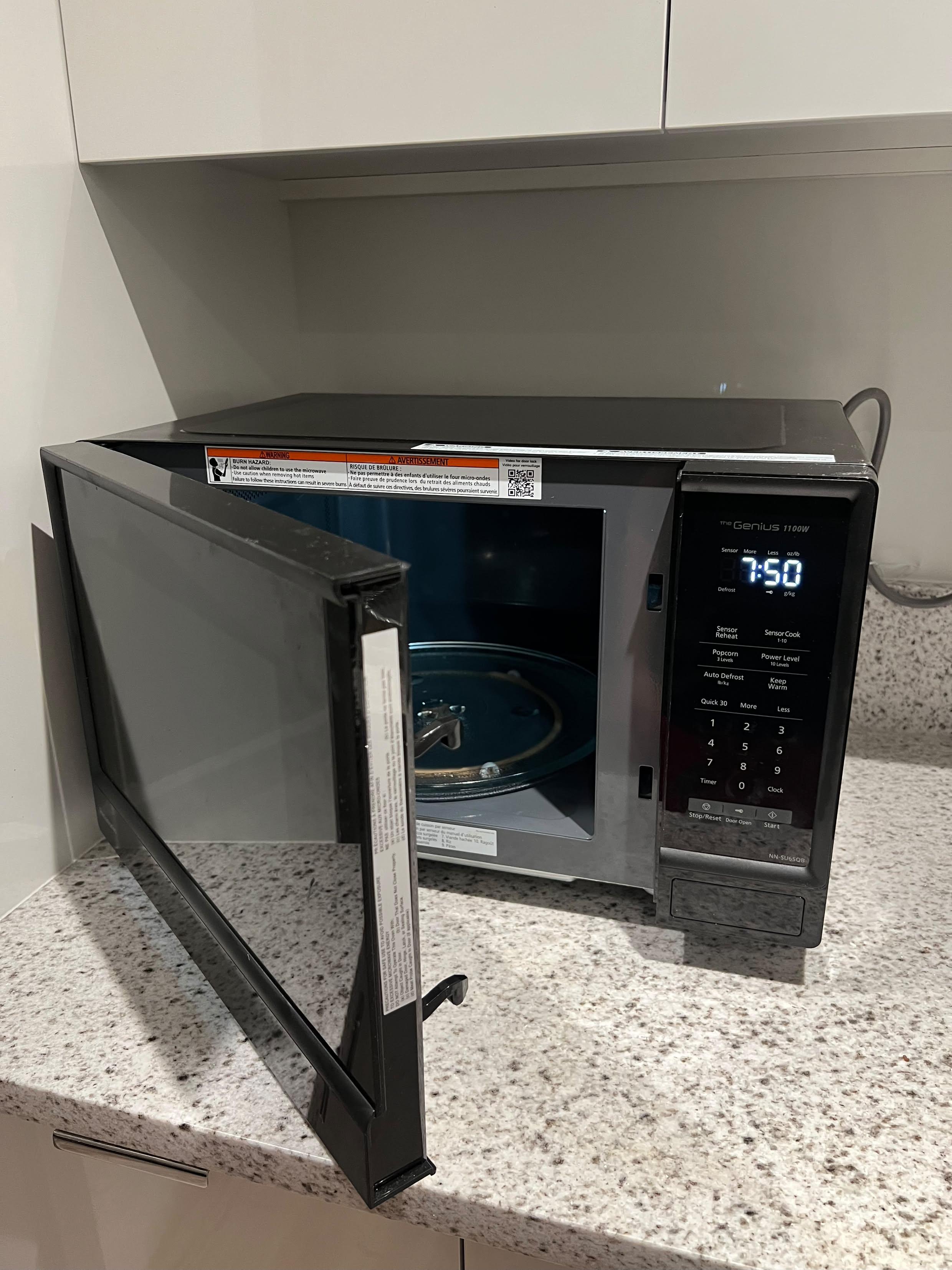 Panasonic NN-SU65QB 1100W Microwave - photo 3