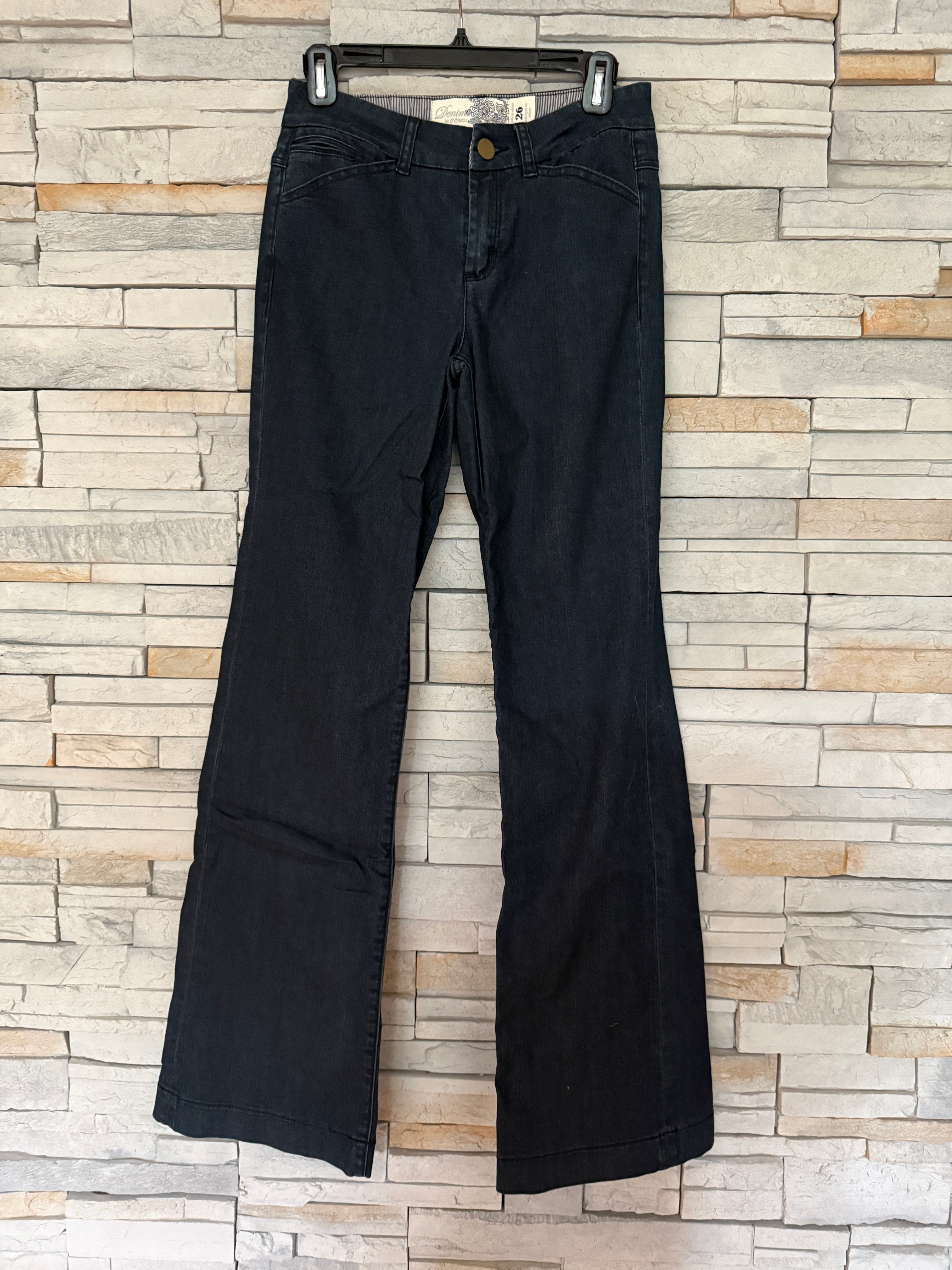 Le Chateau Dark Wash Flare Jeans Size 26 NWOT Y2K Premium