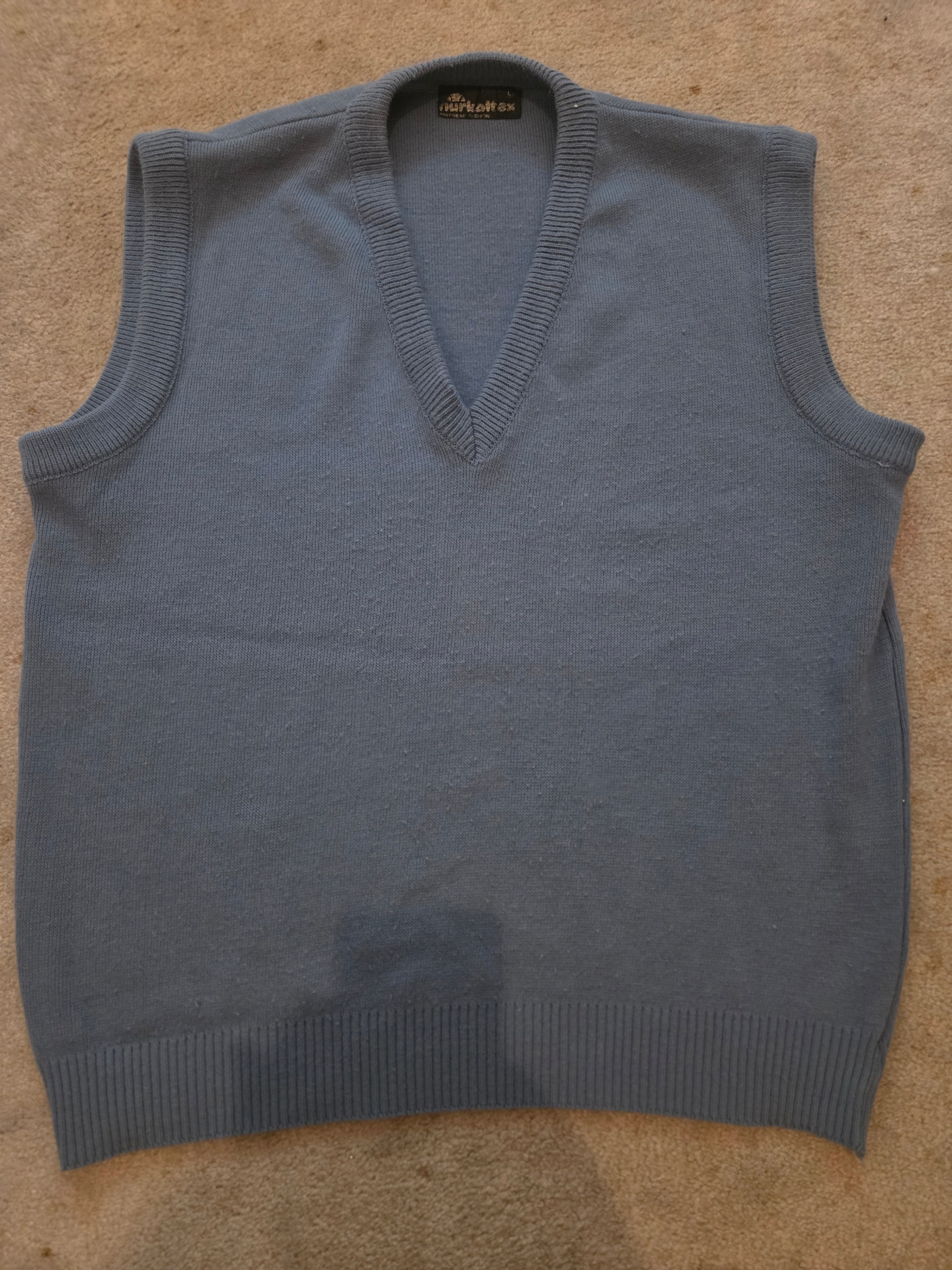 Vintage 90s Men's Nurkaltex Blue V-Neck Knit Sweater Vest, Sz L