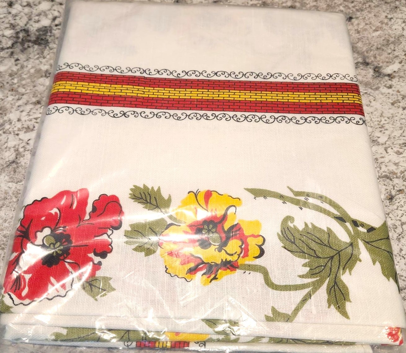 Vintage “Poppy” Style Cotton/Linen Tablecloth, New in Packaging - photo 4