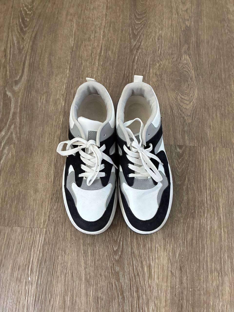 Black White Grey Casual Sneakers