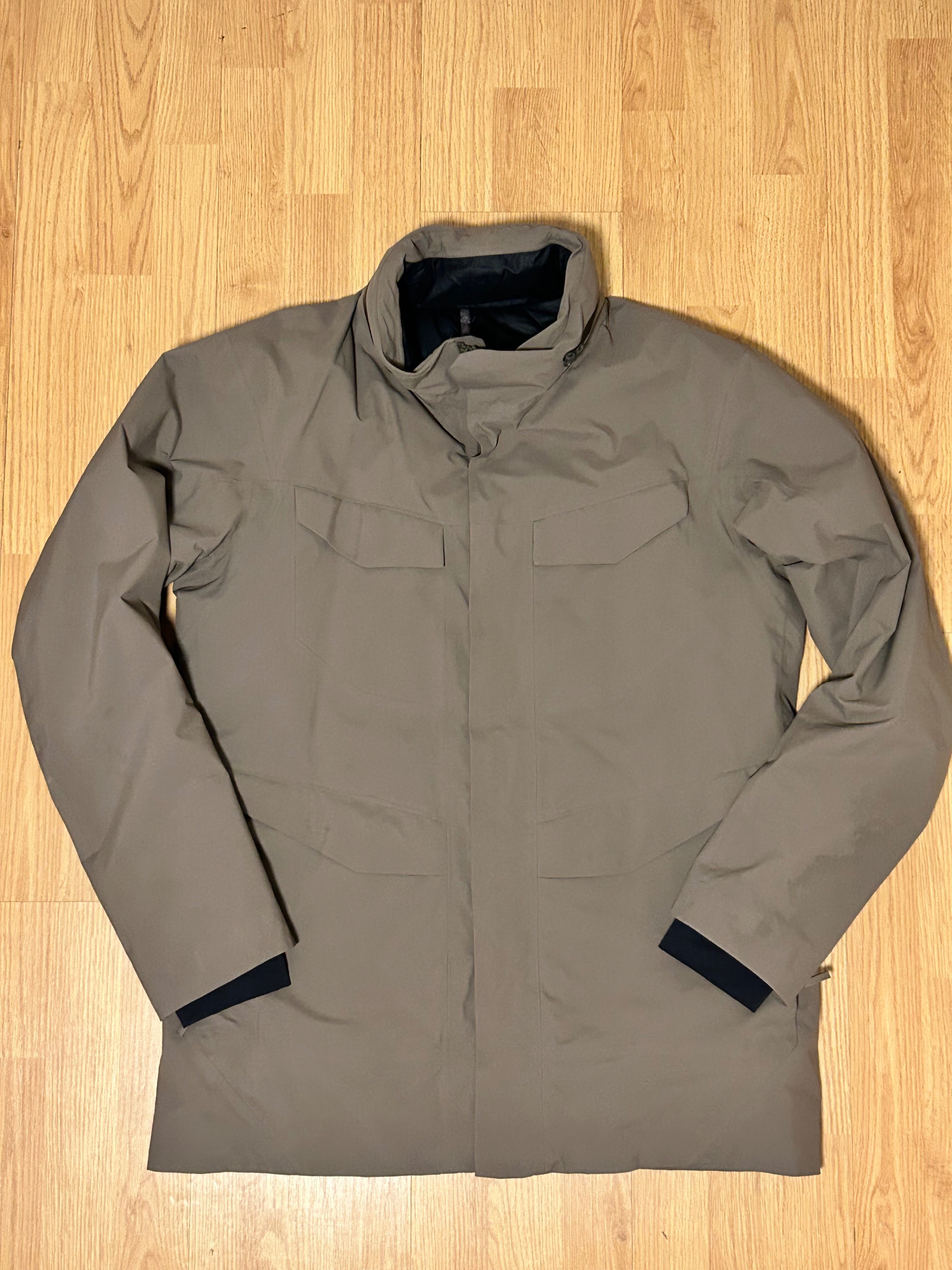 ARC'TERYX VEILANCE FIELD JACKET GORE-TEX (mens large) - photo 3
