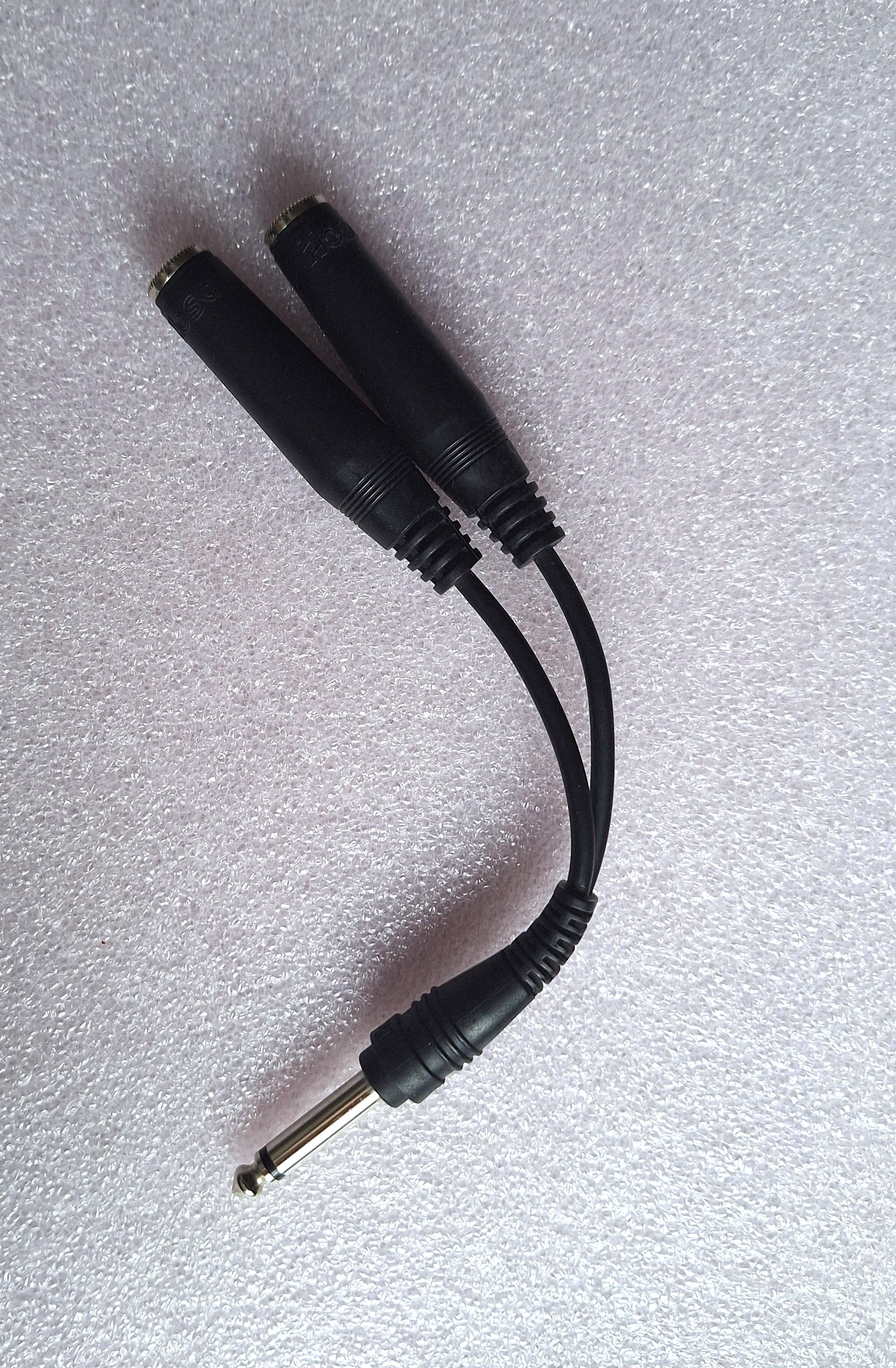 1/4 inch Y-splitter audio cable