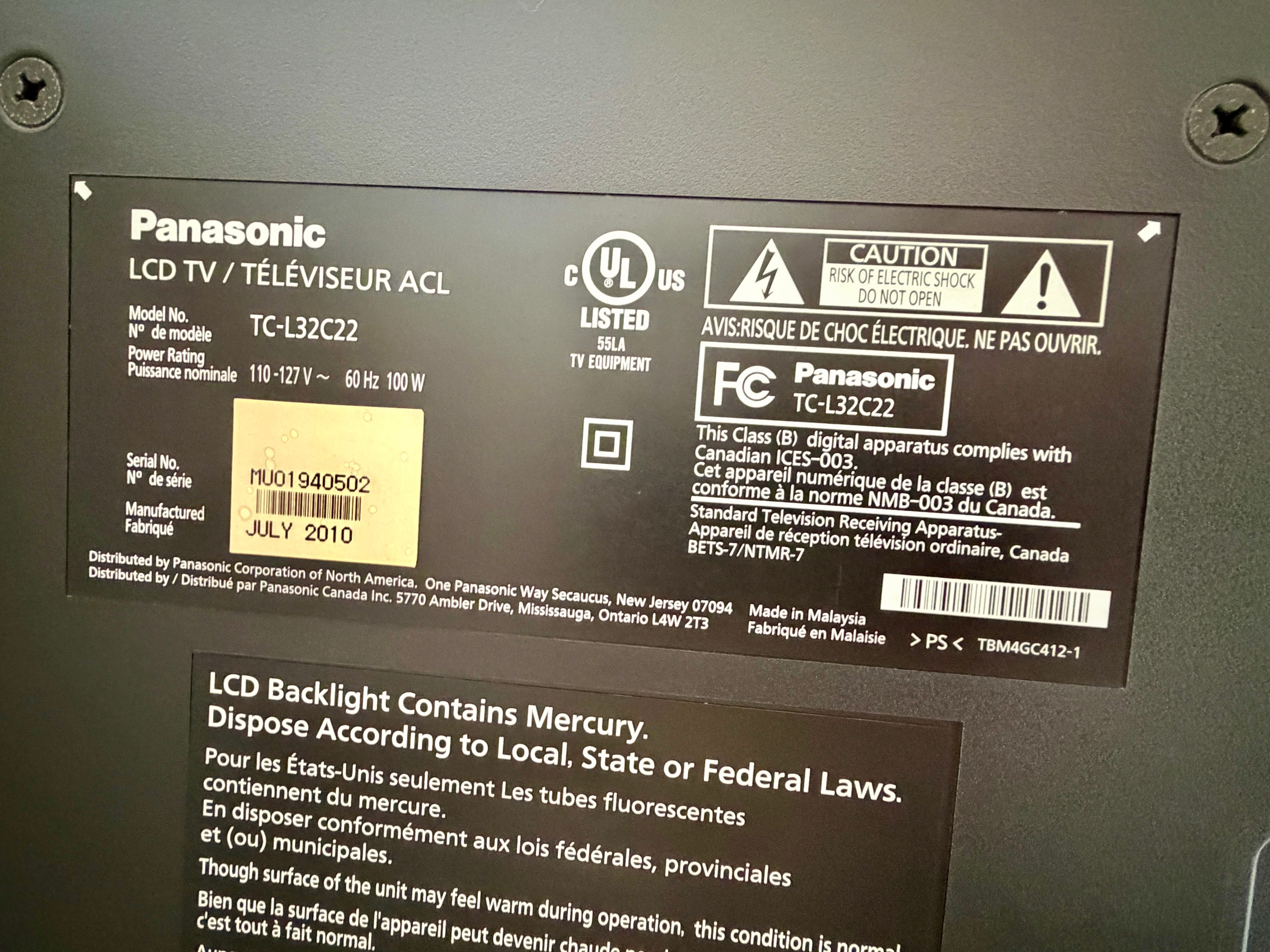 Panasonic Viera 32" TV + Roku - photo 5
