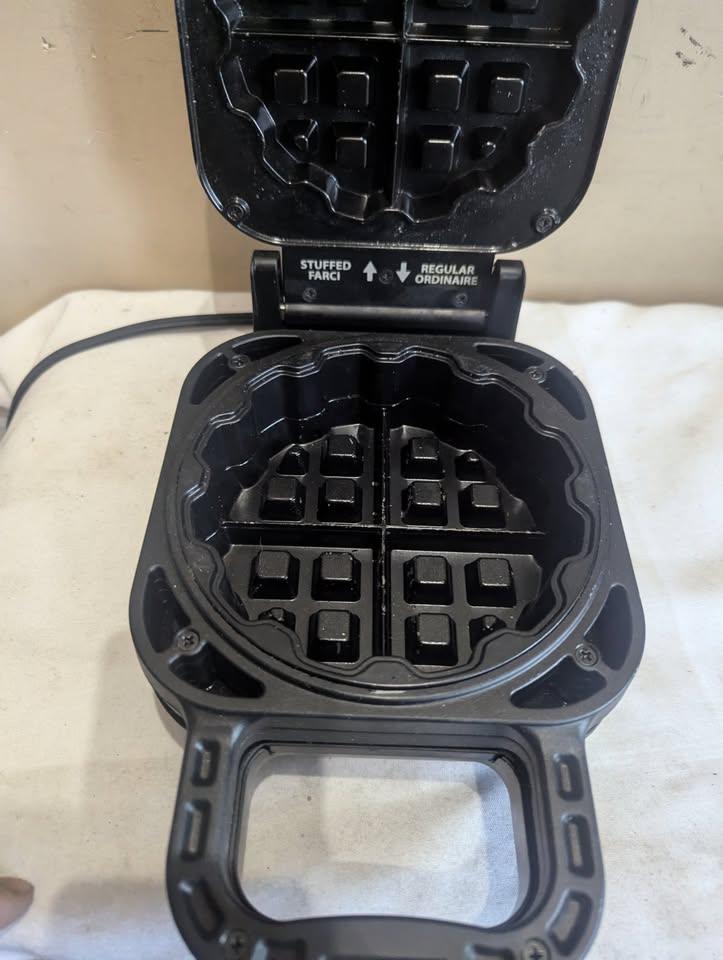 Salton STUFFED Waffle Maker Makes 2 Inch Thick Belgian Waffles - photo 5