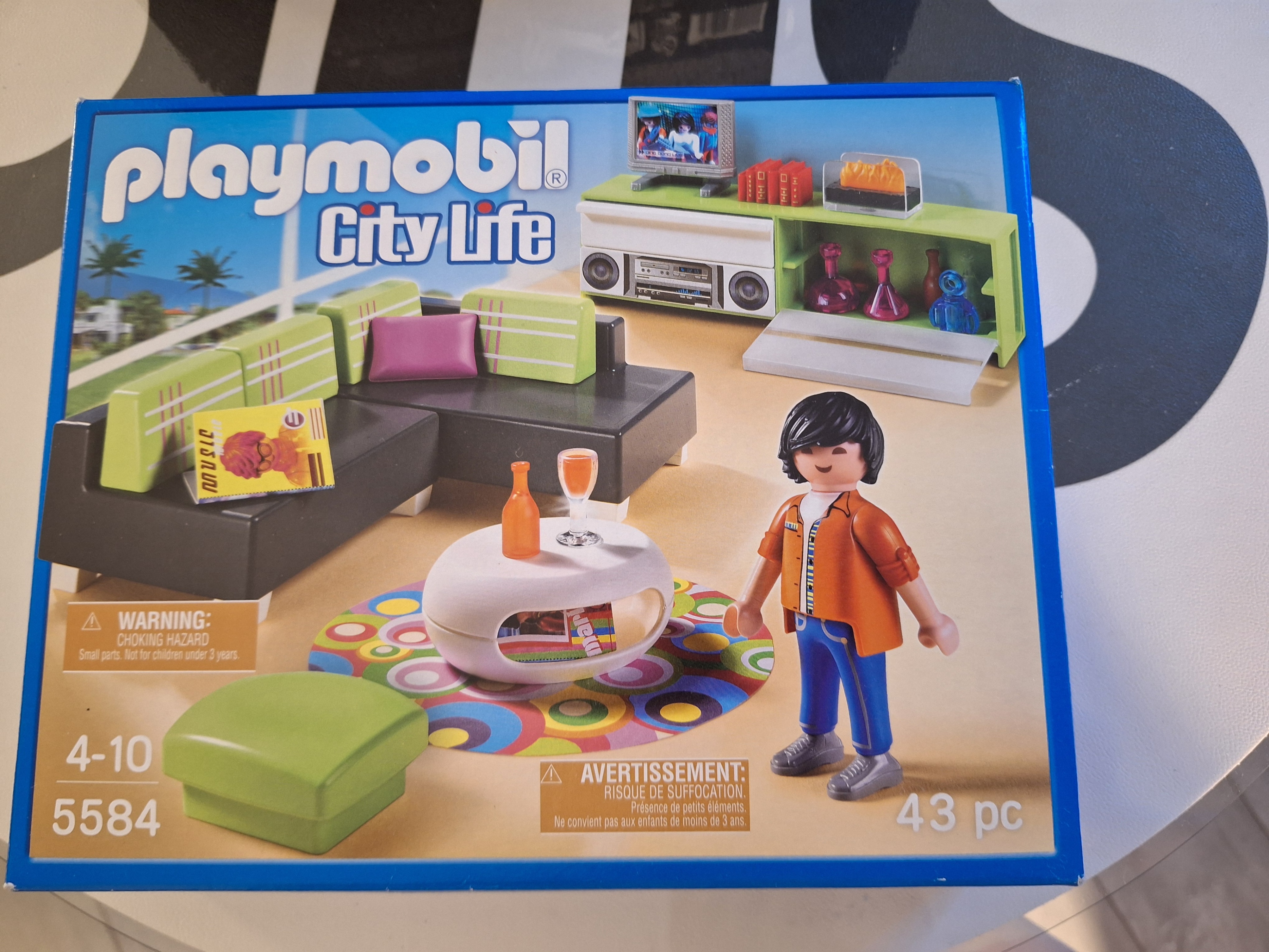 Playmobil City Life Set 5584 Modern Living Room - PRICE FIRM