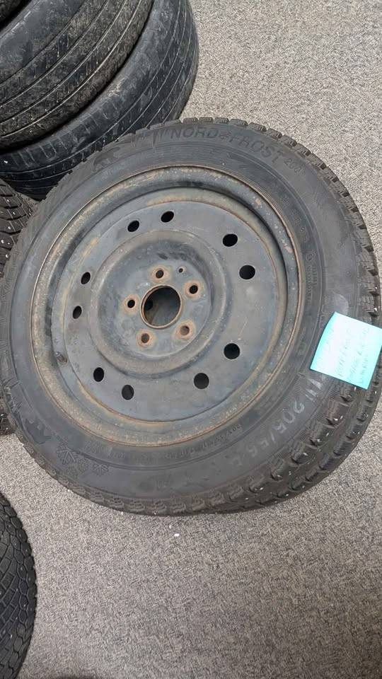 Gislaved Nord Frost 200 Winter Tires 205/55 R16