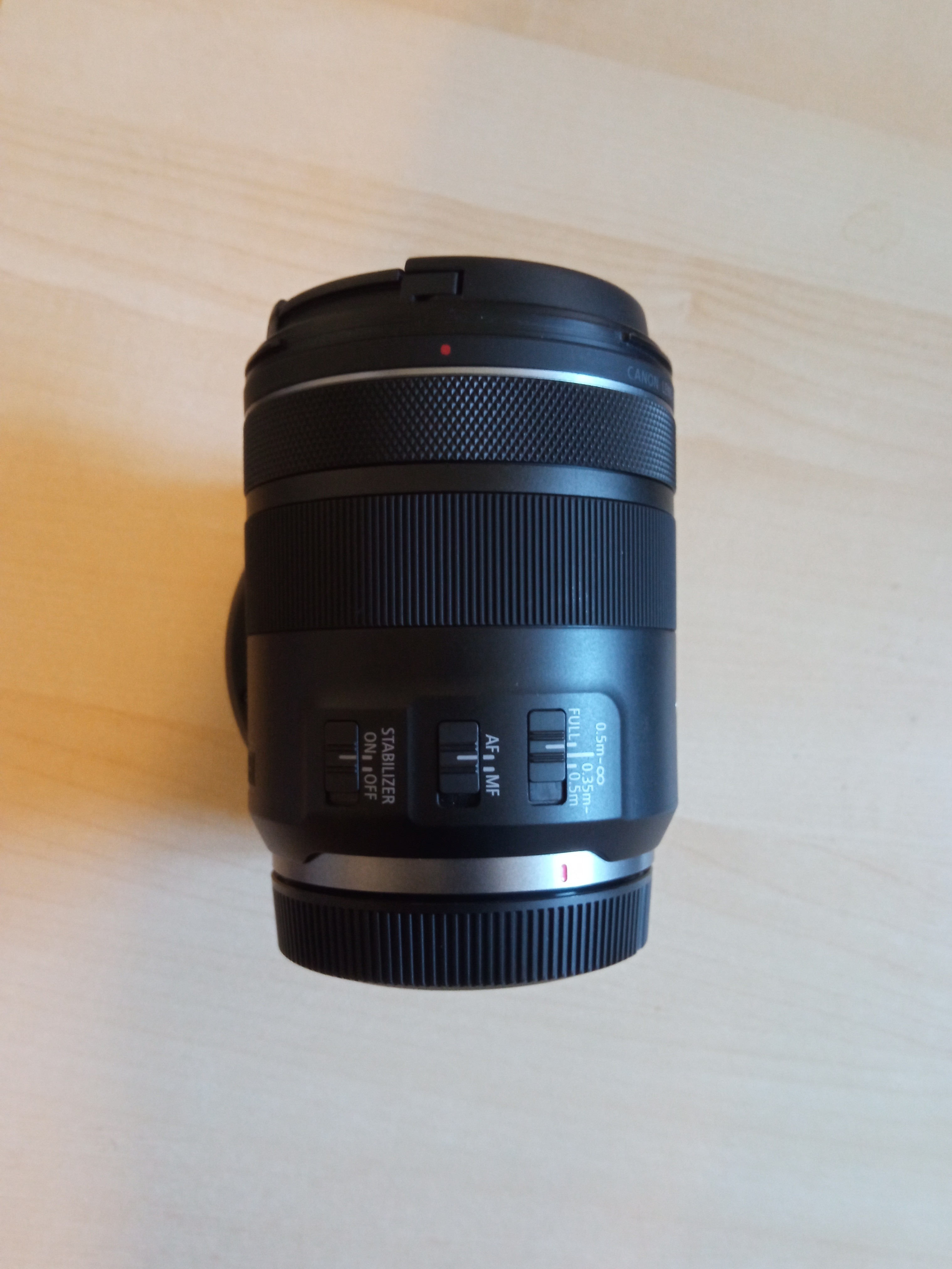 Canon RF 85mm f2 Macro IS STM - photo 4