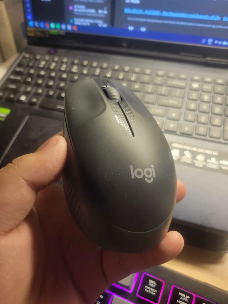 Logitech M190 Full-Size Wireless Mouse