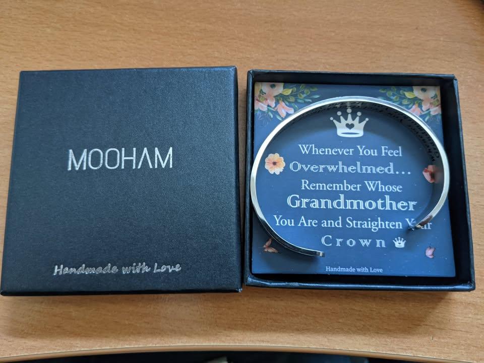 Bracelet for grandmother