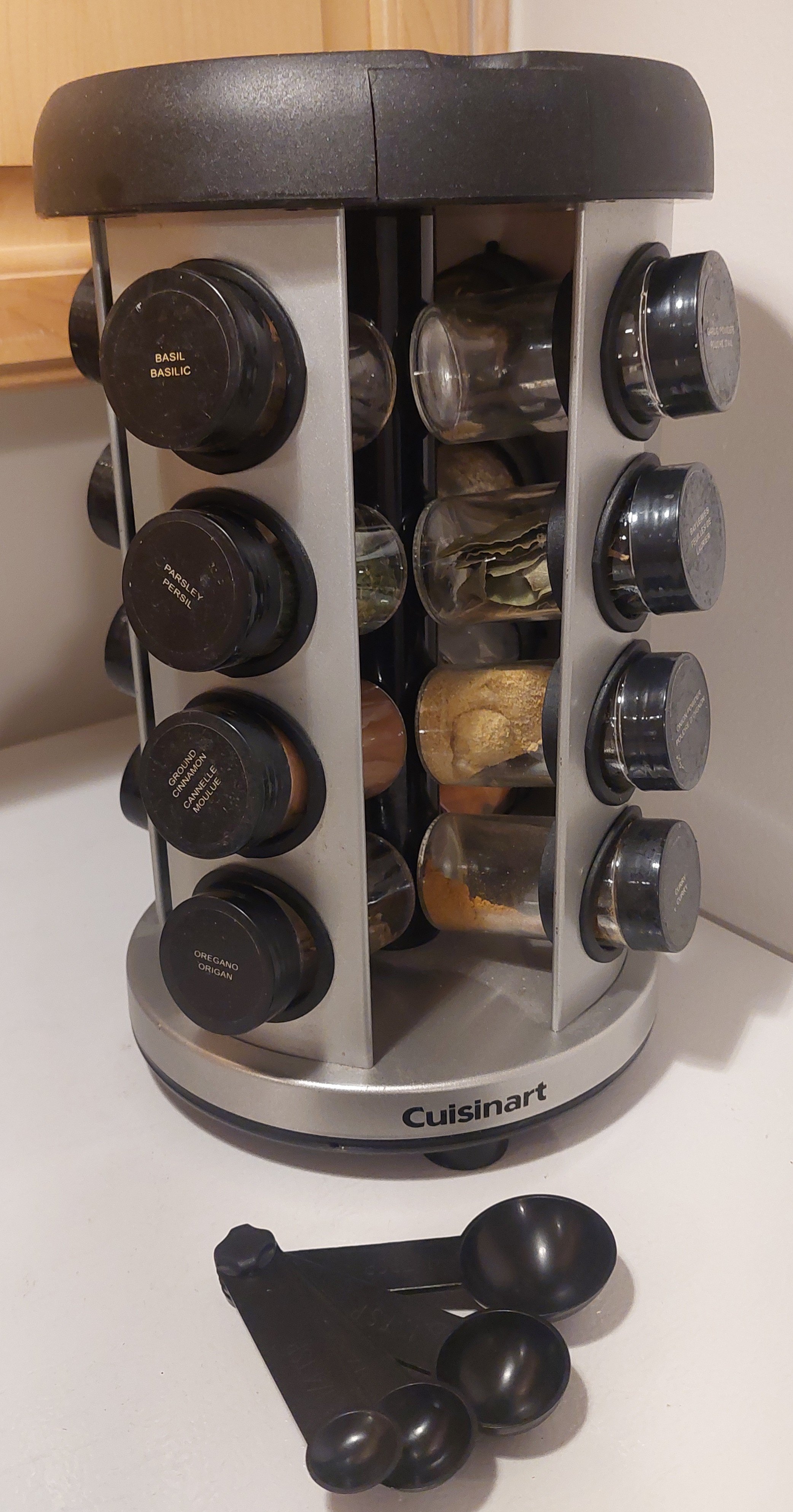 Cuisinart Rotating Spice Rack – 16 Glass Jars
