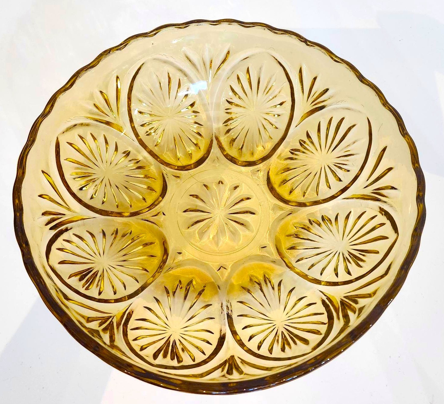Vintage Anchor Hocking Starburst Medallion Amber Glass 8" Bowl