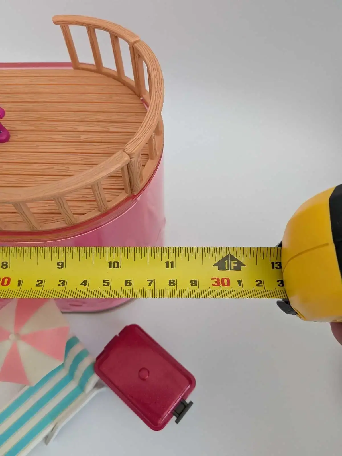 Barbie Pool and Accessories Playset - photo 4