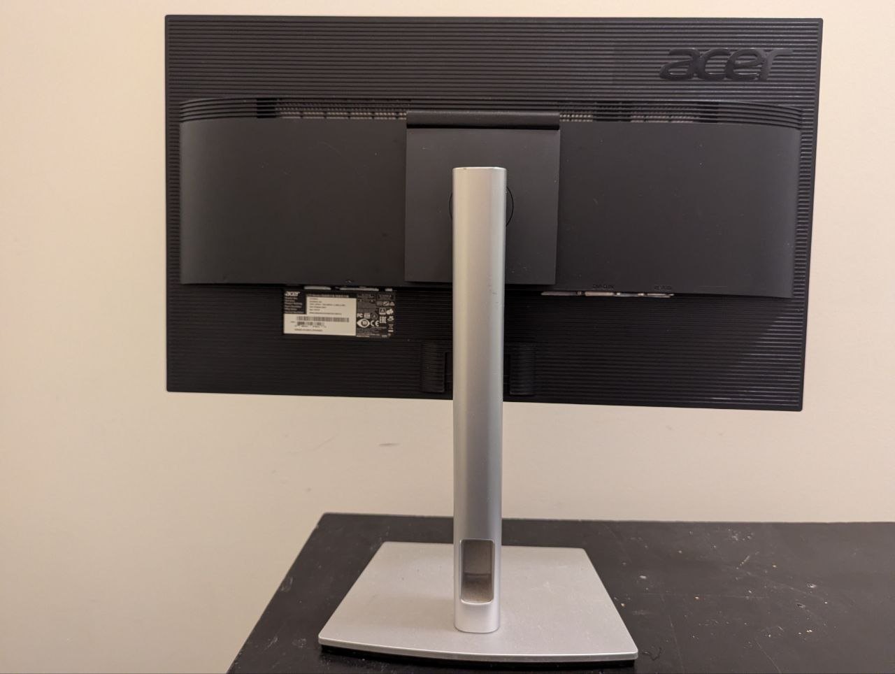 Acer 24-inch 1080p Monitor (with adjustable/rotating stand) - photo 3
