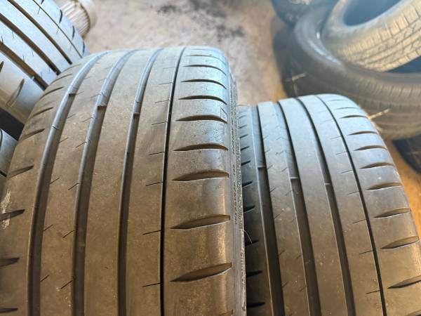 SET of 225/40/18 92Y XL Michelin Pilot sport 4S with 60% tread - photo 3