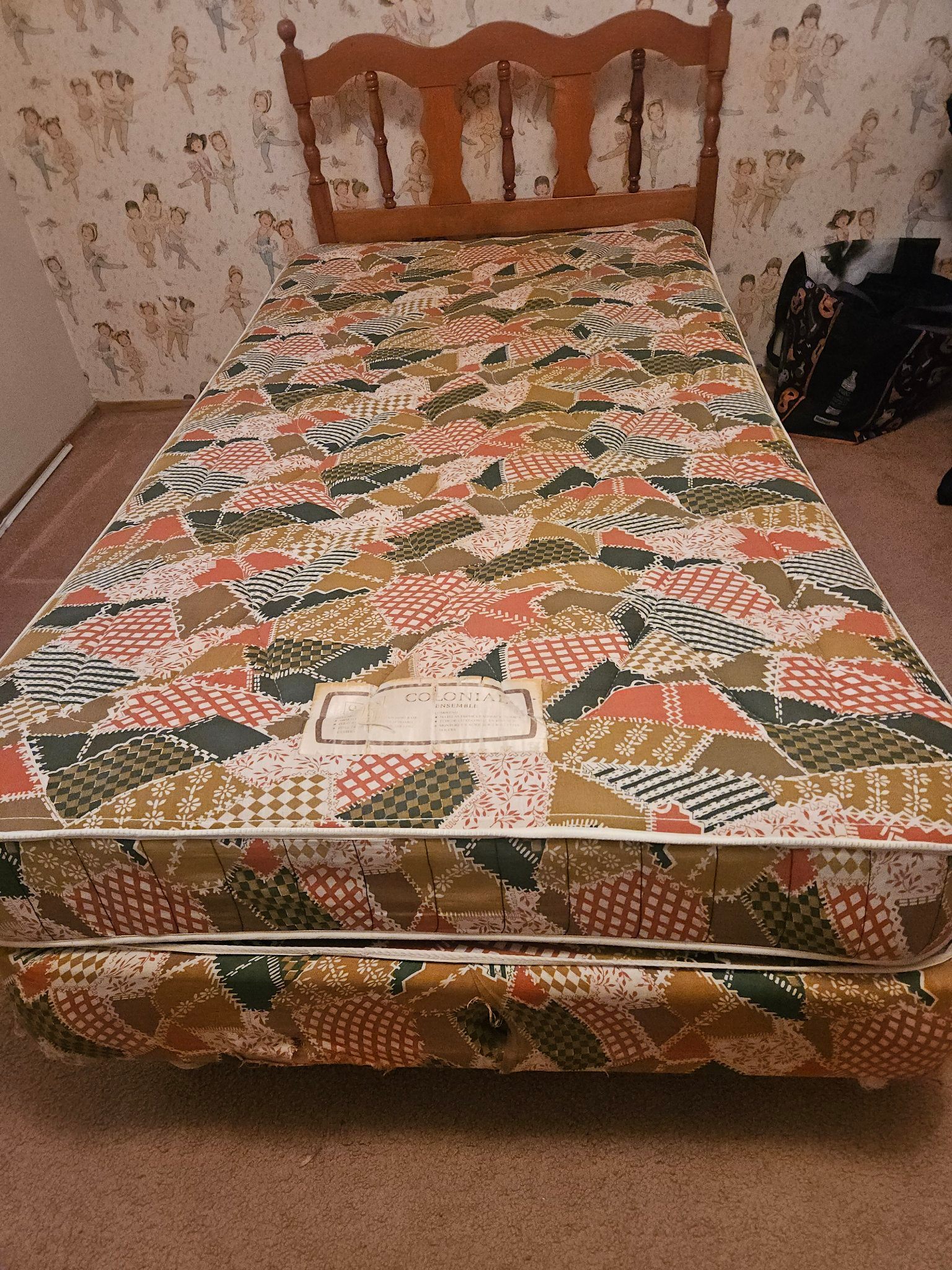 Twin Bed with Wooden Headboard, Mattress and Box Spring