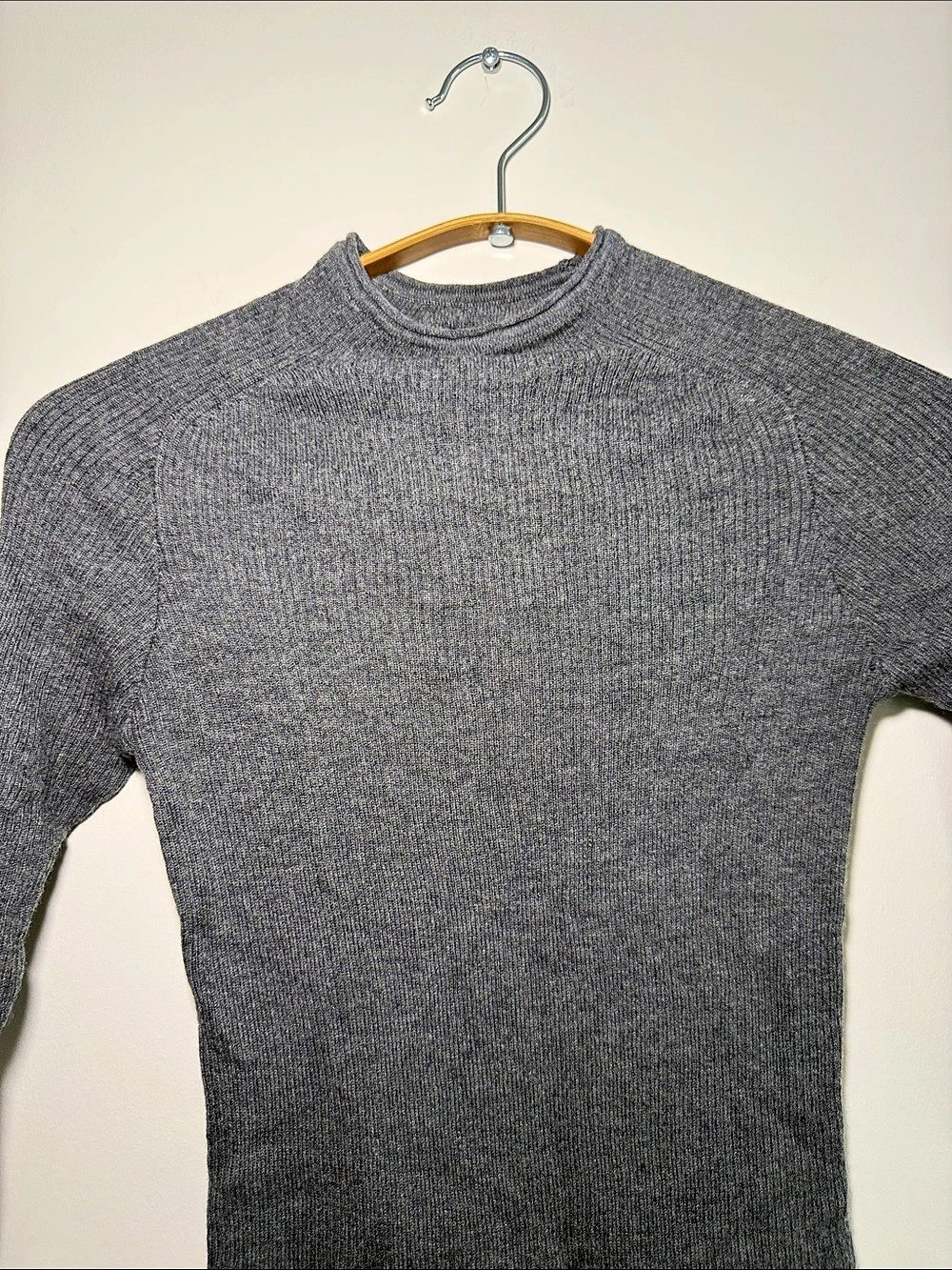 Cashmere and Silk Grey Knit Mockneck Ribbed Top - photo 3