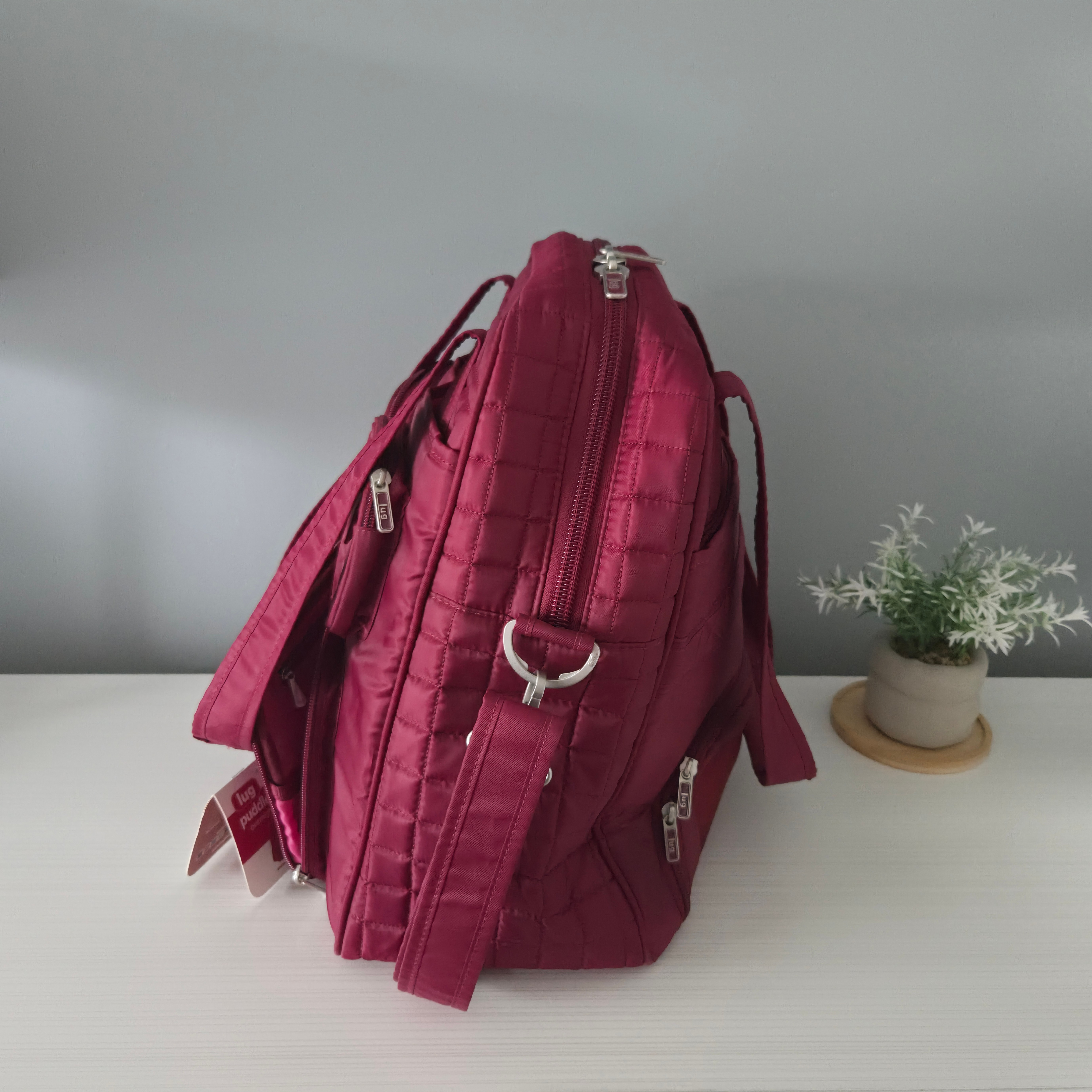 LUG Large Puddle Jumper Gym Bag - Like New! ✨ - photo 2