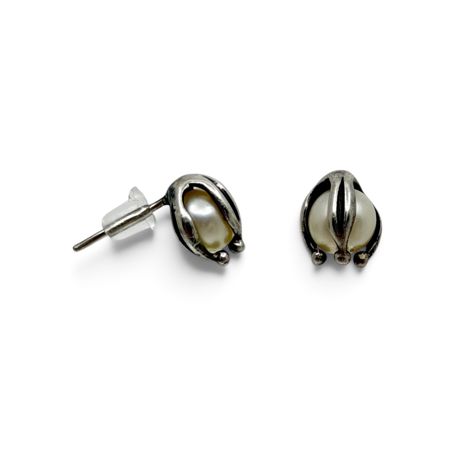 Sterling silver freshwater pearl stud earrings - photo 2