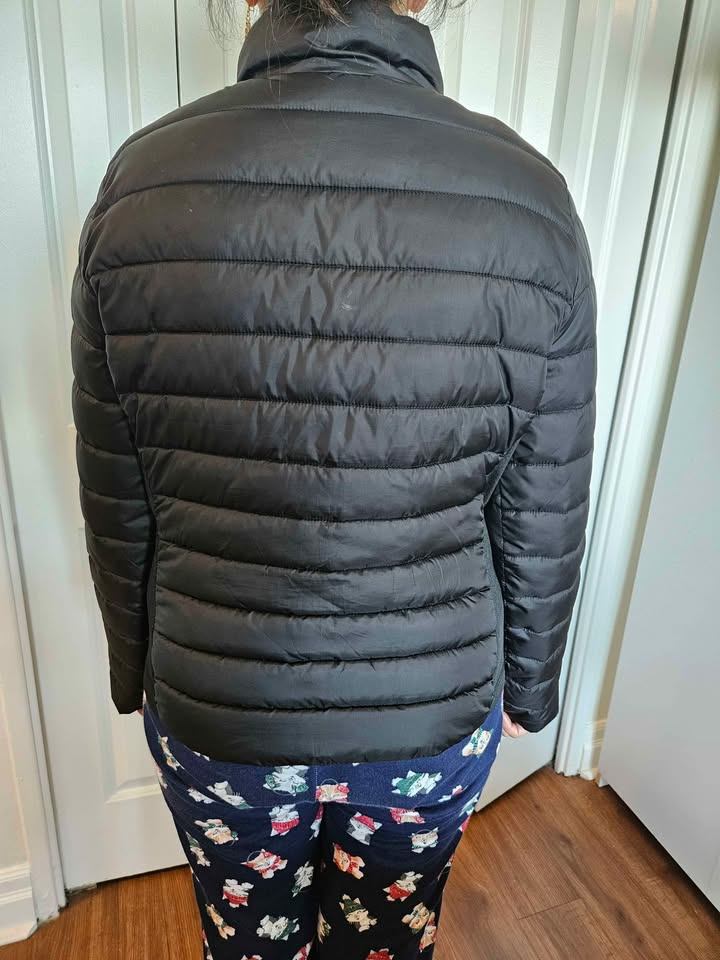 ​Women’s Lightweight Black Puffer Jacket - photo 2