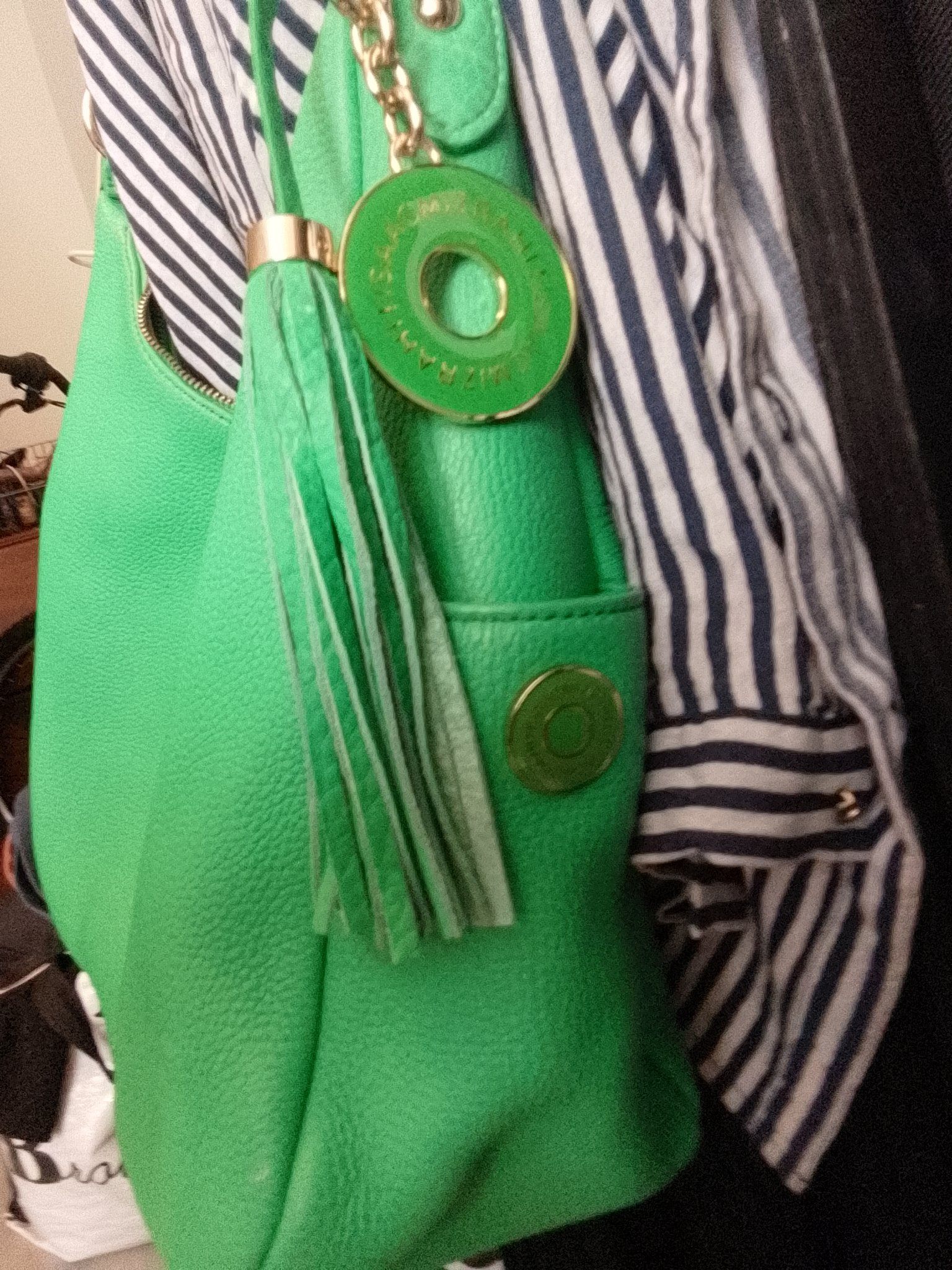 Isaac Mizrahi Green Pebbled Leather Hobo Bag - Like New - photo 2
