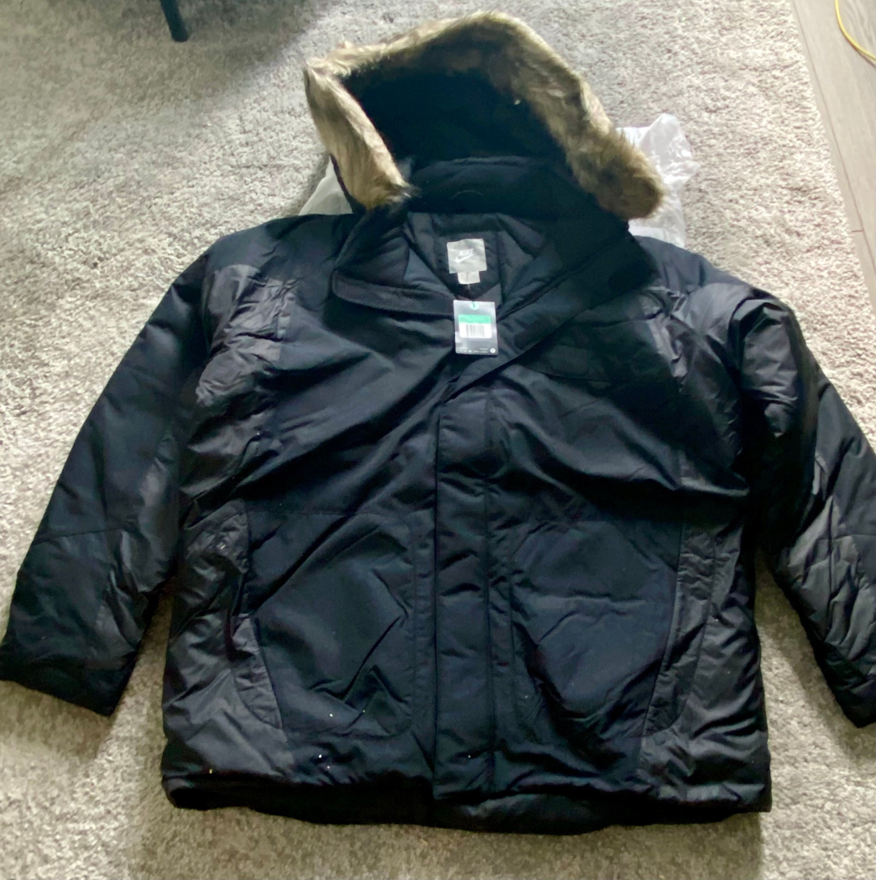 BRAND NEW NIKE WINTER JACKET - photo 3