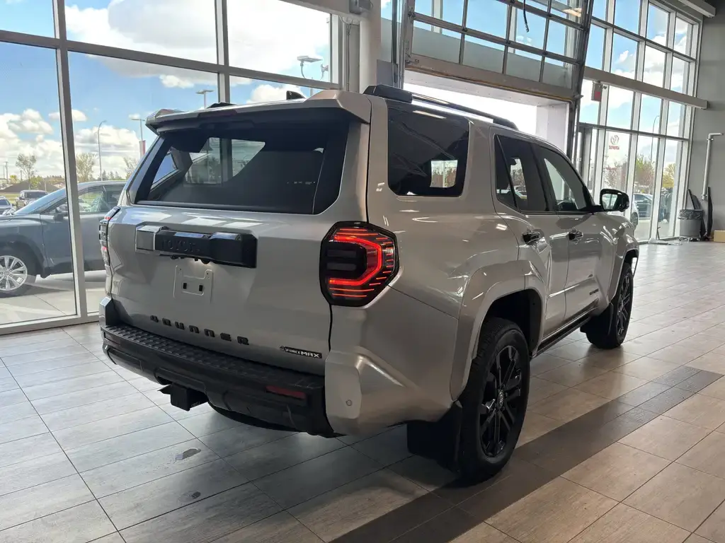 2026 Toyota 4Runner Hybrid - photo 5