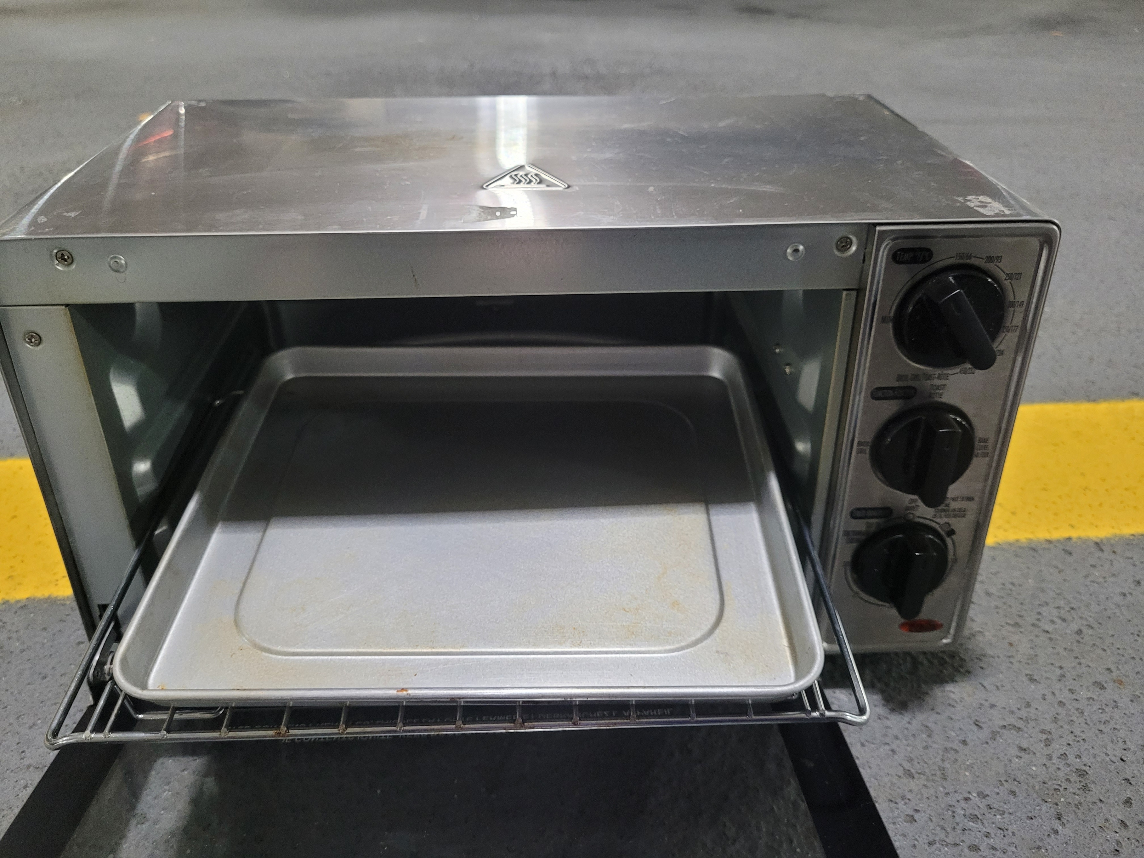 Hamilton Beach Stainless Steel Toaster Oven - photo 5