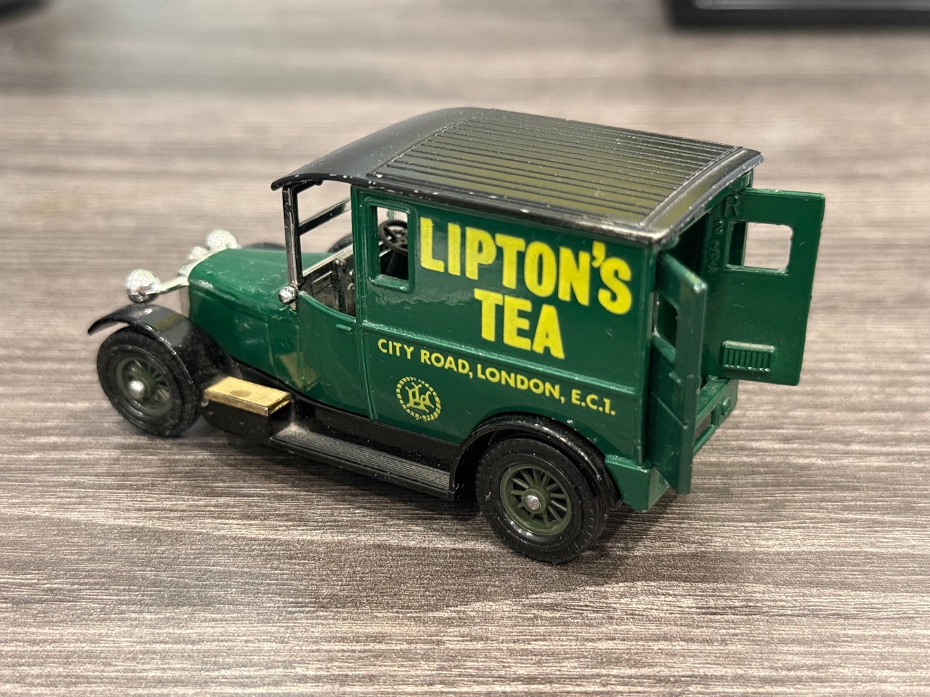Matchbox Yesteryear Y-5 1927 Talbot Van - photo 4