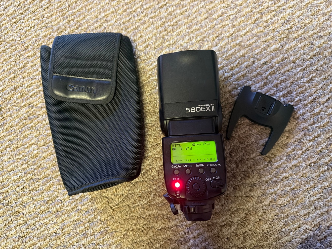 Canon Speedlite 580EX II flash - fully working, case and stand