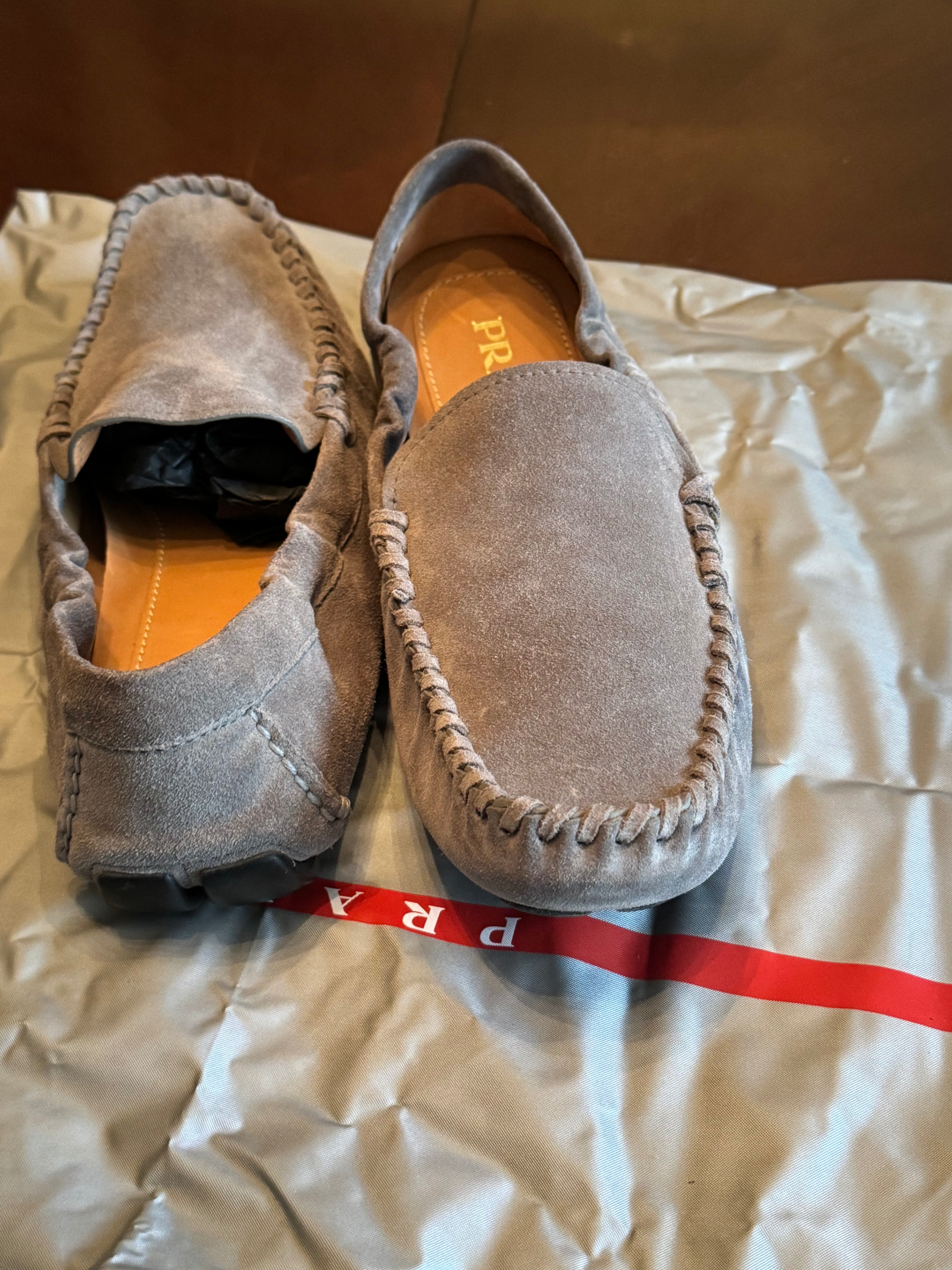 Prada Grey suede loafer - photo 2