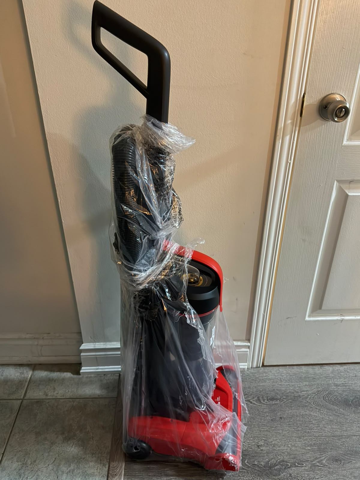 Dirt Devil Endura Reach Bagless Upright Vacuum - photo 3