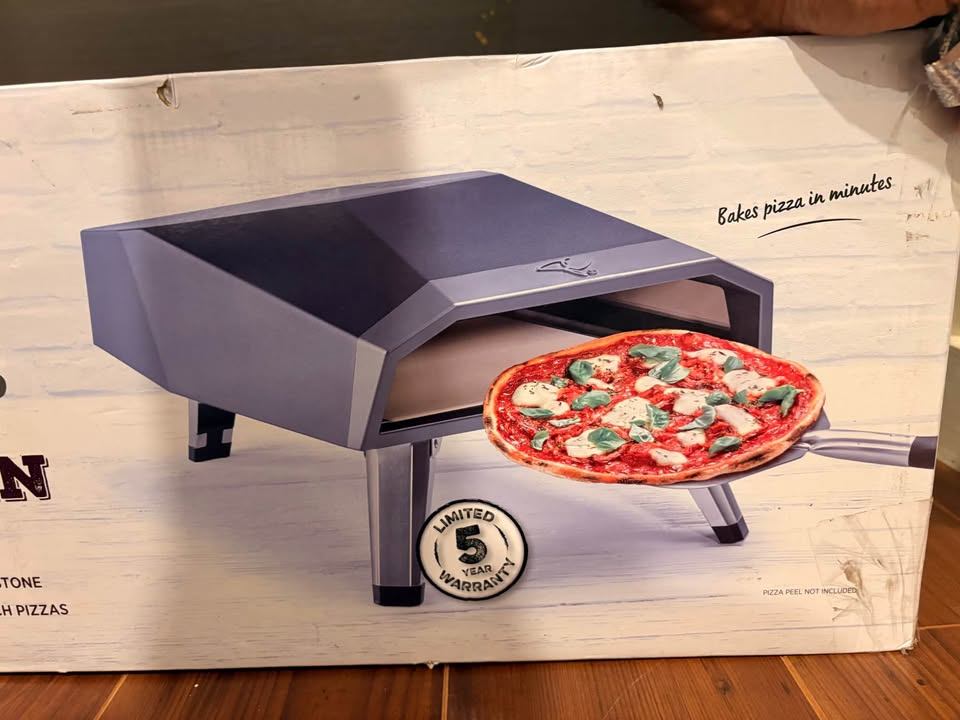 President's Choice Propane-Powered Pizza Oven - photo 2