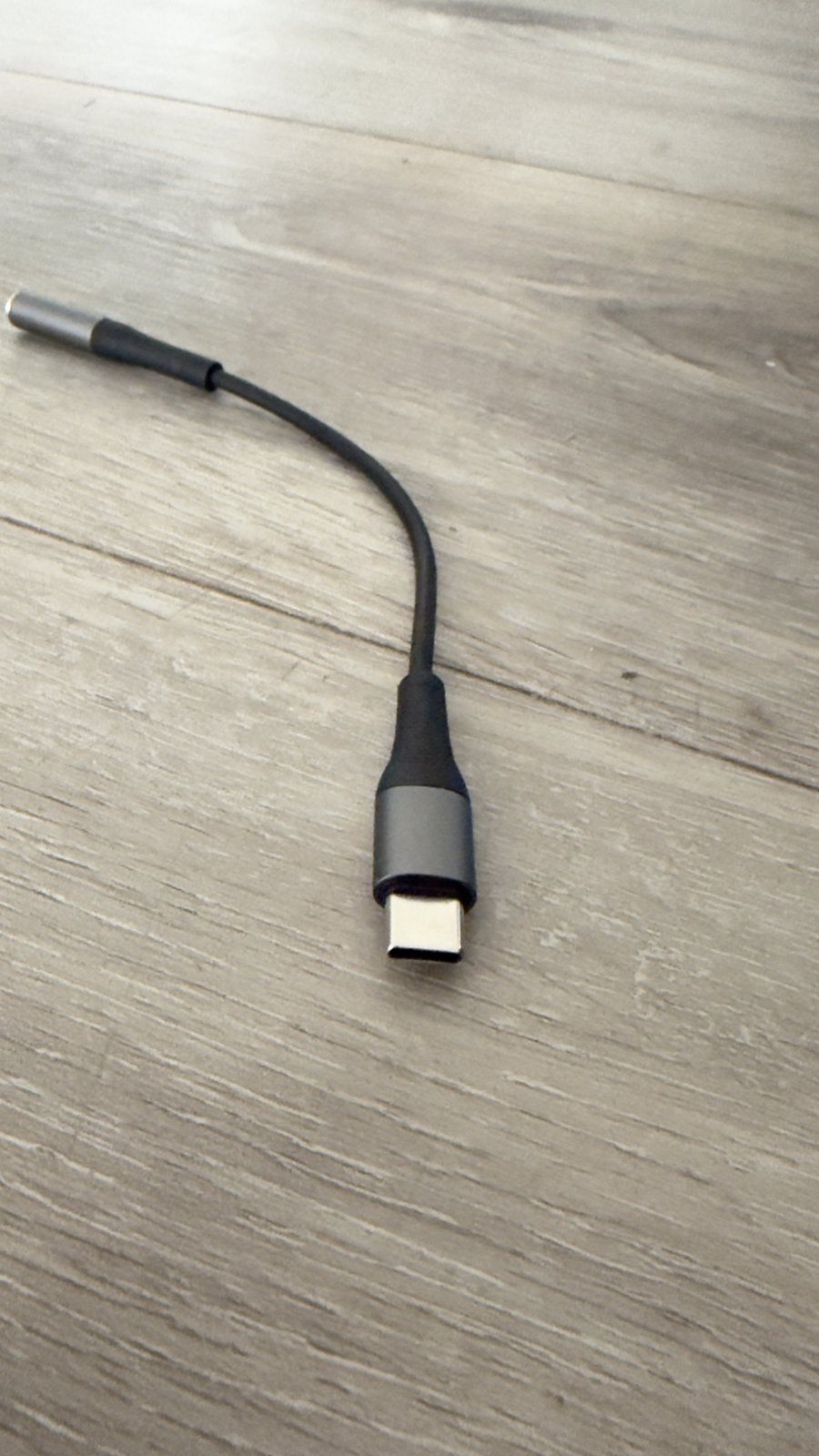 USB-C to 3.5mm Headphone Jack Adapter – Short Cable - photo 4