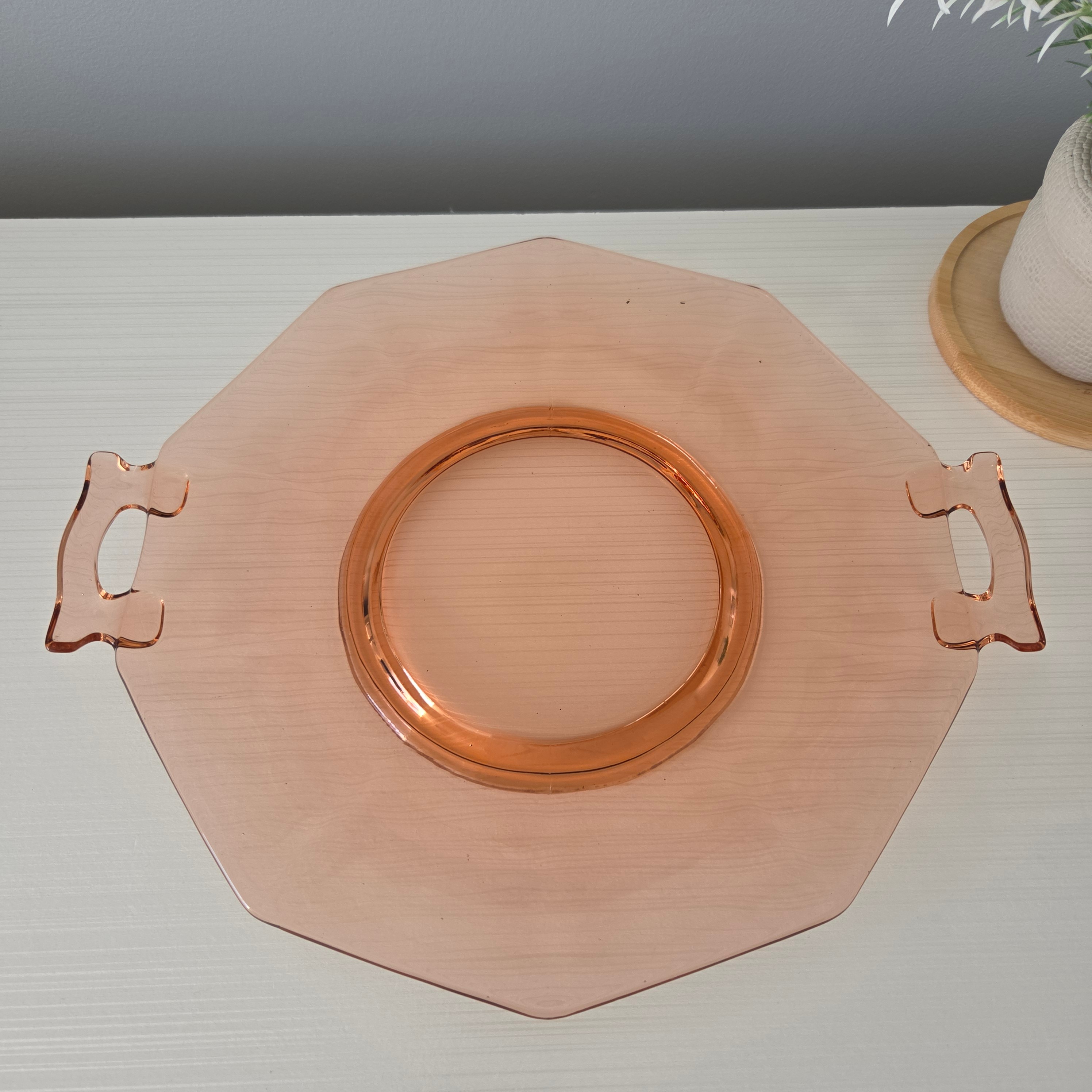 Vintage Pink Depression Glass Sandwich Platter - Pre-Loved! ✨ - photo 3