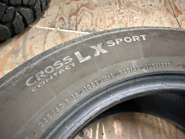 PAIR of 245/60/18 Continental cross contact LX Sport with 60% - photo 5