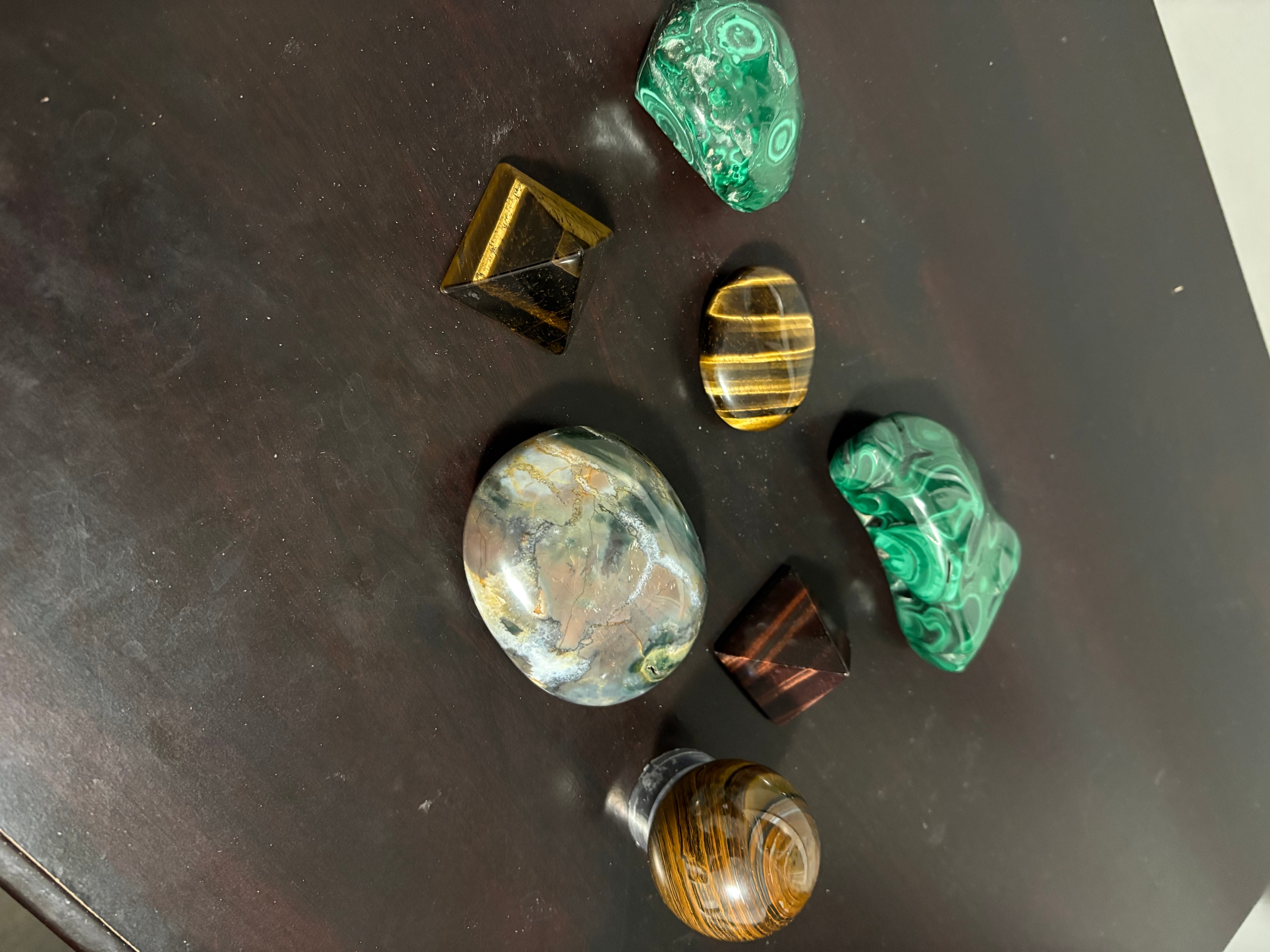 Natural Gemstones Tigers Eye and Pyramids