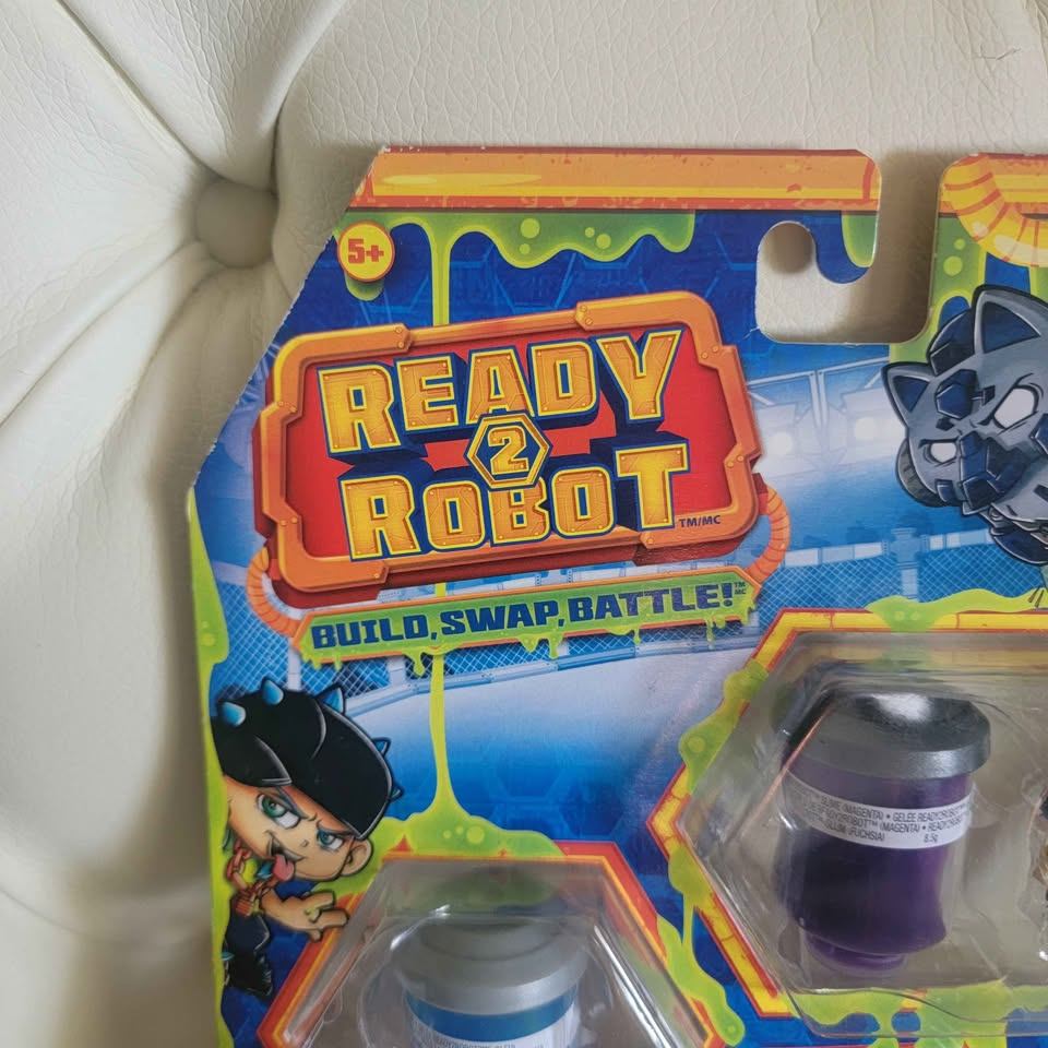 Ready 2 Robot Series 1 Pilots Pack sealed - photo 2