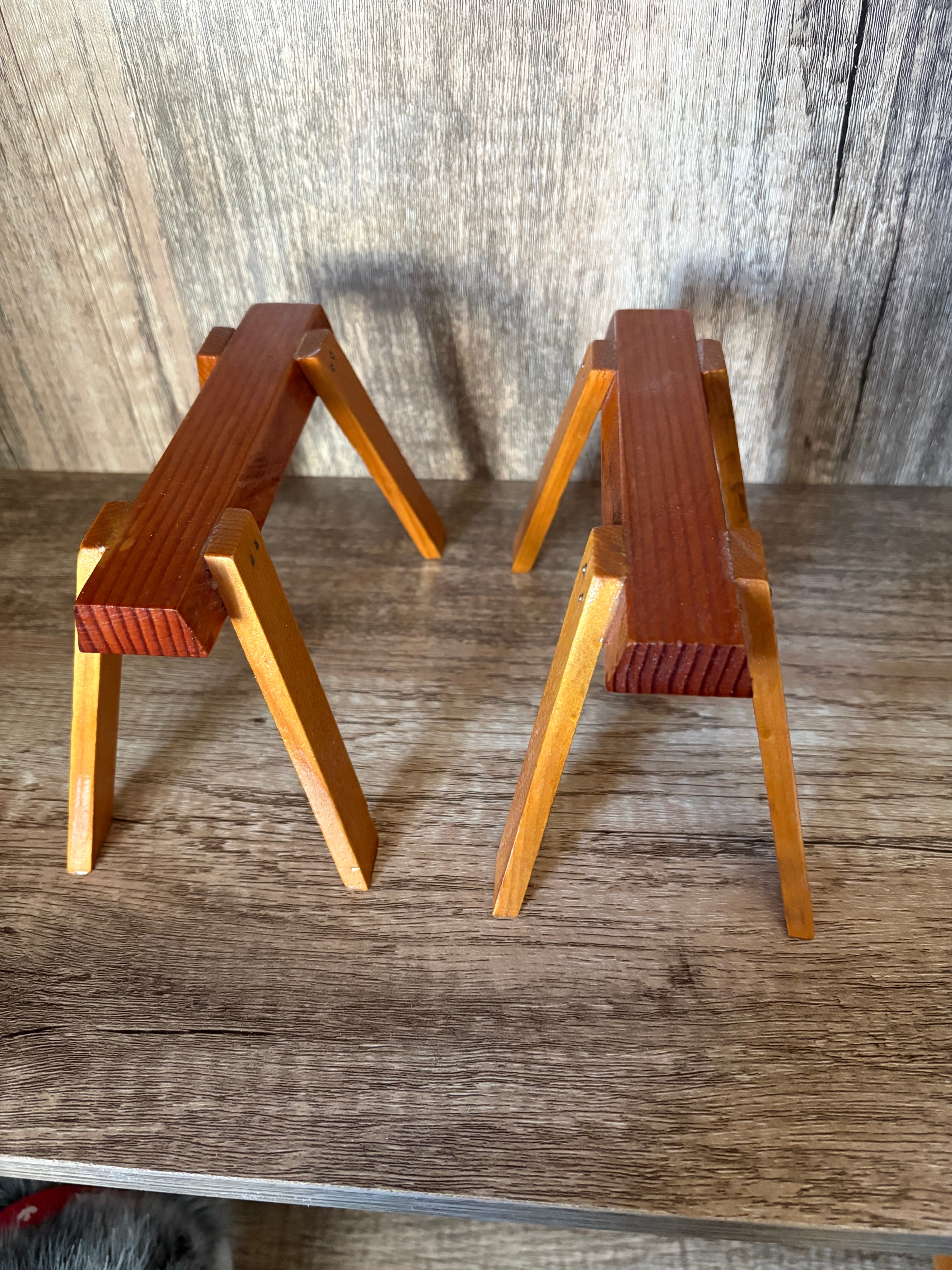 Set of two miniature Wooden Clear Fir Sawhorses - photo 3