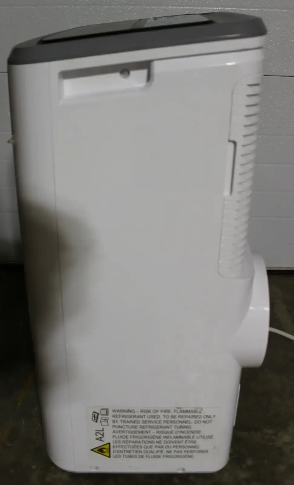 Frigidaire Portable Air Conditioner - Works Great (Scratched) - photo 4