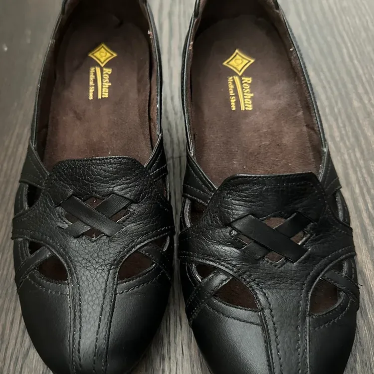 Black Leather women Shoes