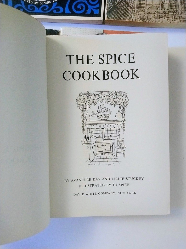 More Vintage Cookbooks! - photo 2