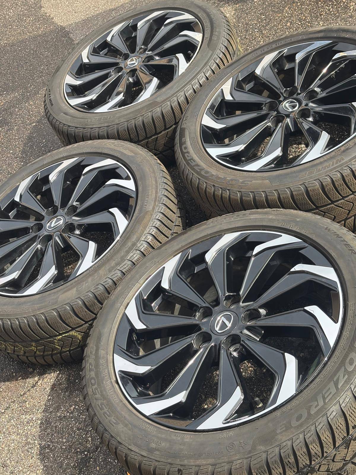 OEM 18”Lexus ES/ UX/ Camry(5x114)+225/50/R18 Pirelli snows+TPMS
