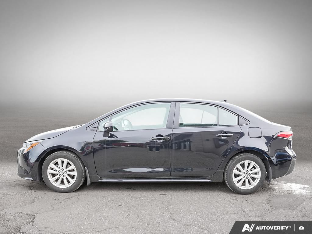 2024 Toyota Corolla LE - photo 2