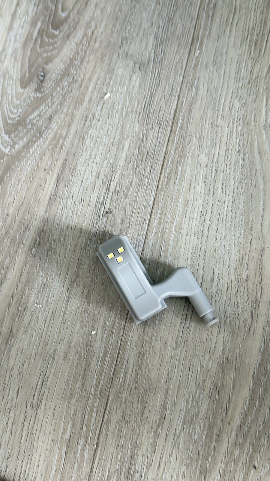 LED Cabinet Hinge Light – Battery, Turns On When Door Opens - photo 4